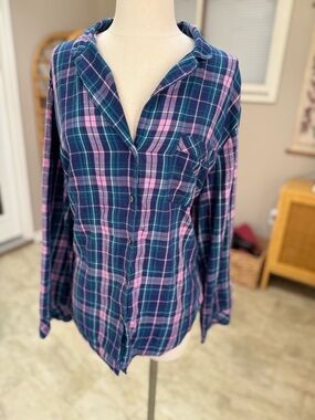 Victoria’s Secret Navy & Pink Plaid Pajama Top – Size L